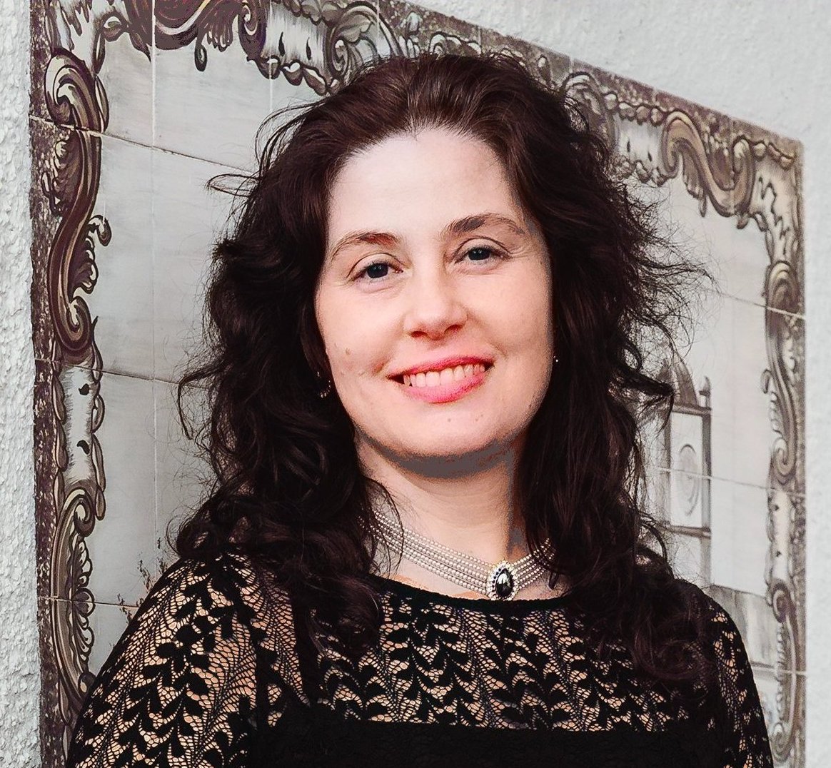 Dr. Sonia A. C. CarabineiroNOVA University of Lisbon,Portugal